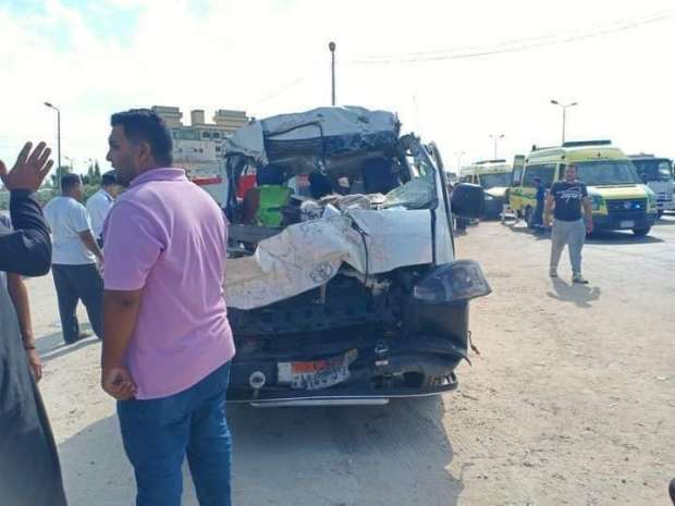   بالاسماء : إصابة 11 شخصا  في حادث تصادم ميكروباص بكفر الشيخ 