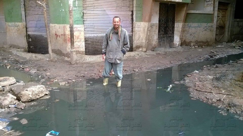 قرية المنشية الكبرى عائمه على الصرف الصحى