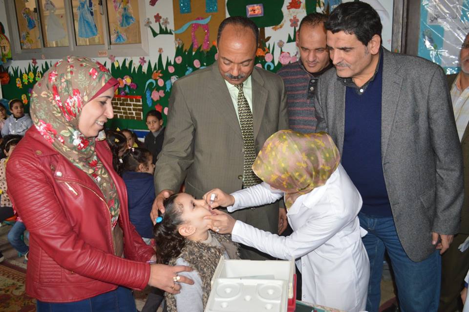  محافظ كفر الشيخ : الانتهاء من تطعيم 532 ألفا و128 طفلاً ضد شلل الأطفال