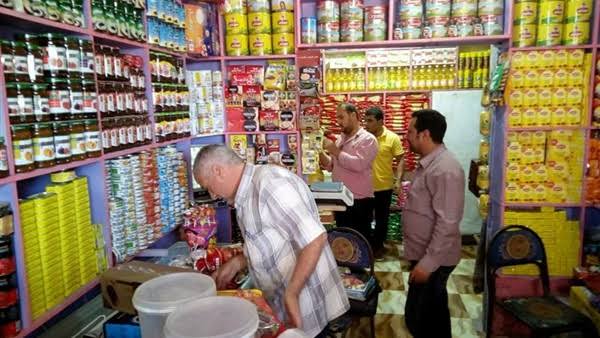  ضبط أغذية فاسدة ومنتهية الصلاحية في حملة تموينية بكفر الشيخ