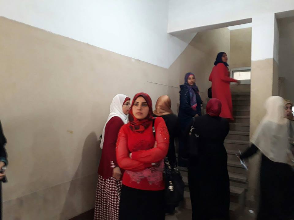  بالفيديو .. أمن مديرية الصحة يحتجز عدد من ممرضات مستشفى كفر الشيخ العام بعد الاعتداء عليهن